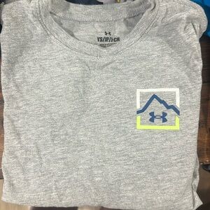 Under armour boys shirt youth small